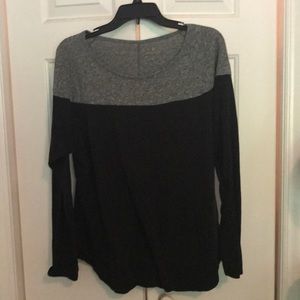 Athleta Tops - Athleta grey and black color block tee Athleta Tops - Athleta grey and black color block tee